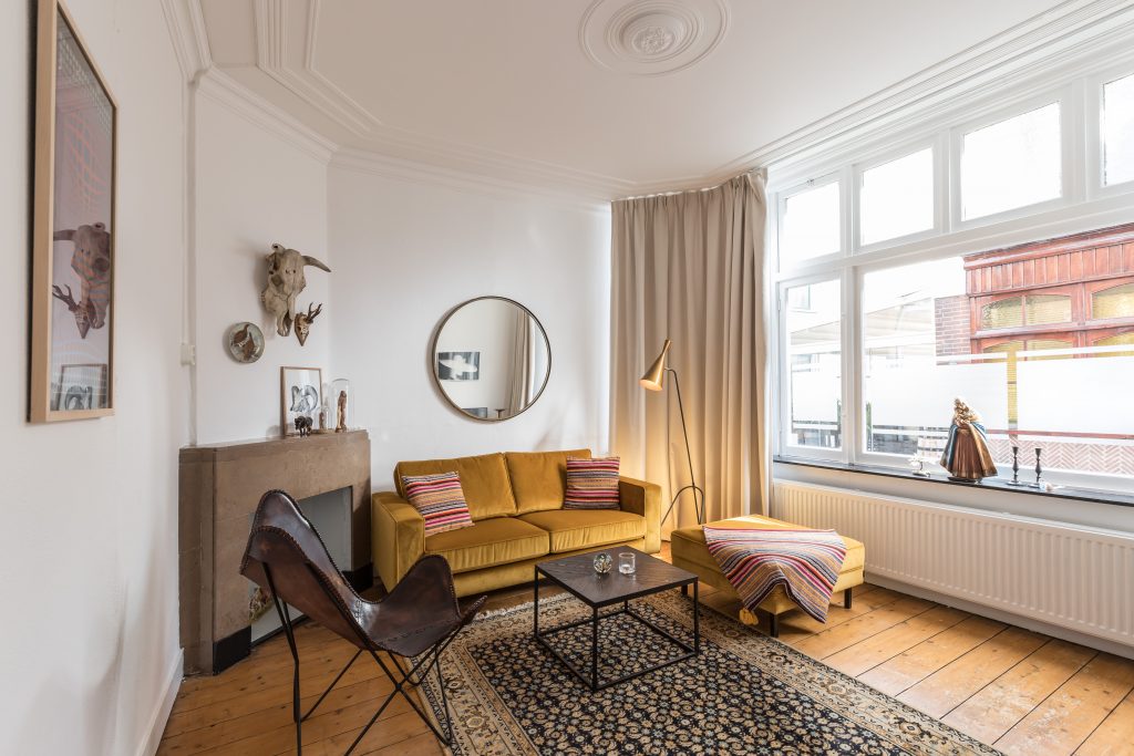 Woonkamer van Longstay suite 17 bij hotel Goud en Zilver