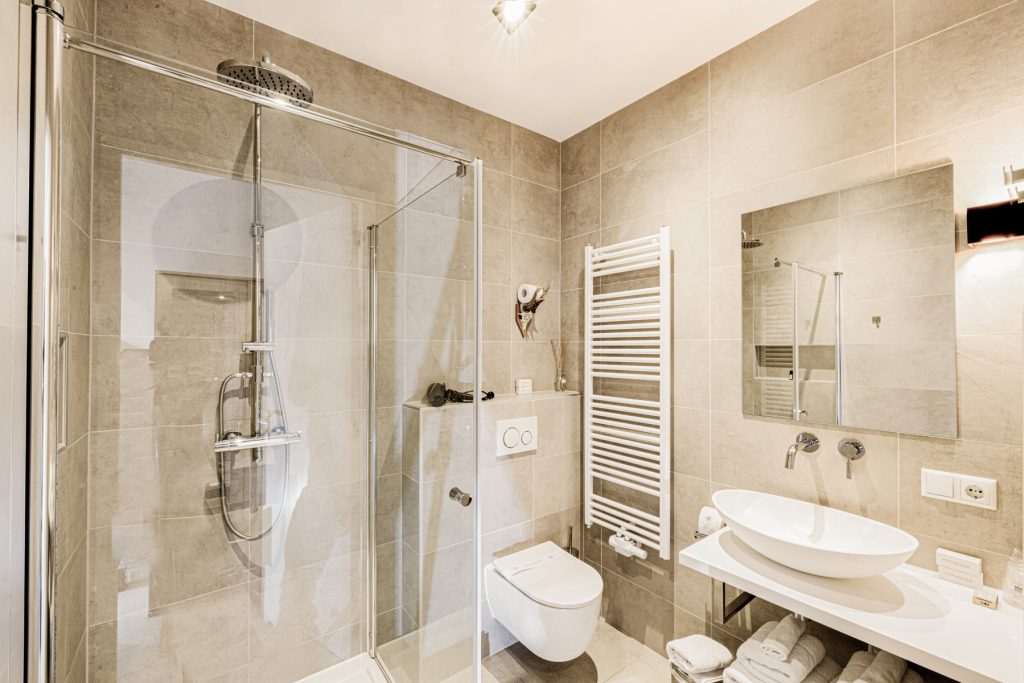 Badkamer longstay suite 20 hotel Goud en Zilver
